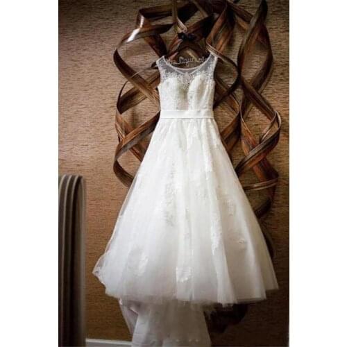 Hot Sale A-Line Scoop Neckline Lace Wedding Dresses 2021 Sweep Train Beaded African Bridal Gowns
