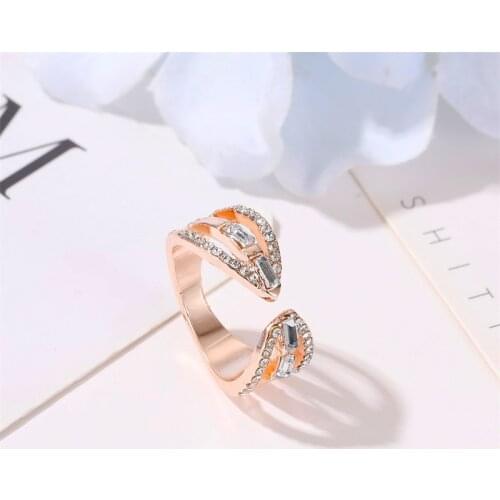 Creative New Arrow Zircon Ring Women Temperament Simple Open Rings For Women Anel Jewelry Crystal Rose Gold Ring Jewellery A279
