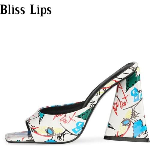 Womens Unique Graffiti Sandals Summer WomensThick-soled High-heeled Slippers Thick-heeled Party Nightclub Slippers Size 34-45