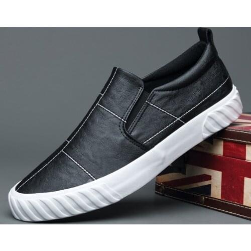 Mens Loafer Shoes Breathable Slip on Vulcanized flats Shoes Fashion Spring/Autumn Men Black white leather Sneakers Shoes A32-18