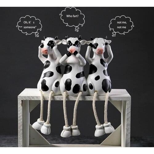 Resin Animals Ornaments American Countryside Adorable Premium Quality Doll For Hanging Feet Cow Rooster Figurine For Home Decor