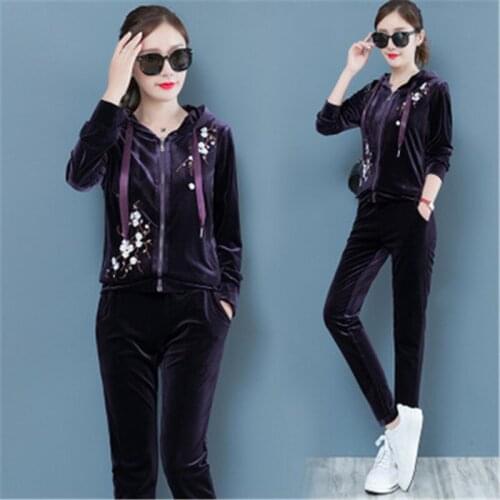 2021 Gold Velvet Suit Female Sport Suit Spring Autumn Fashion Casual Sweater Three-piece Ladies Long-sleeved Sportswear Suit