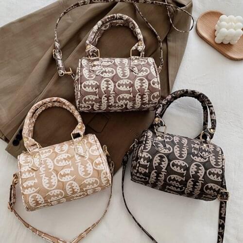 Large capacity portable pillow bag 2021 new fashion texture shoulder bag simple western style casual printed messenger bag