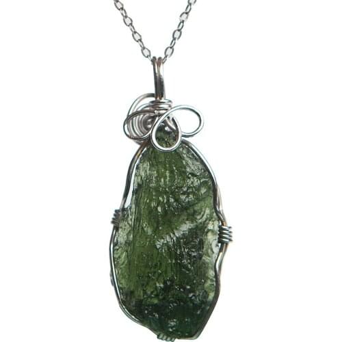 Genuine Natural Green Moldavite Pendant 35x19x11mm Necklace Healing Gems Crystal Fashion Jewelry Natural Stone Pendant