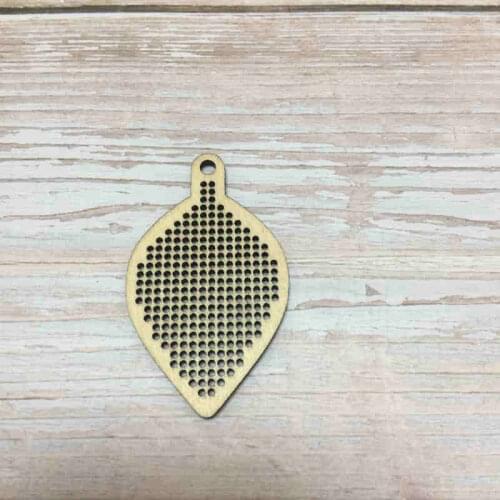 50 pcs leaf shape blank wooden cross stitch cross stitch embroidery thread necklace charm diy
