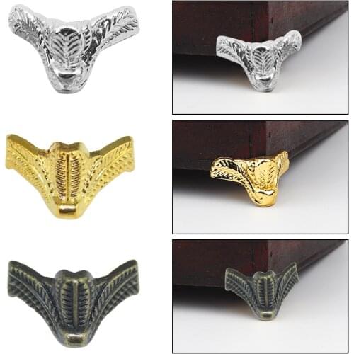 4PCS Antique Wood Box Feet Leg Corner Brackets Triangle Rattan Carved Decorative Corner Protector For Furniture Hardware
