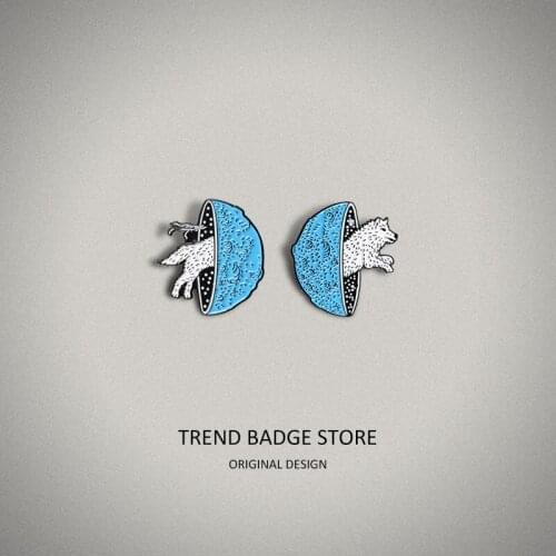 The Animal Brooch Travels Through Time And Space In Search Of The Wolfs Companion Cartoon Personality Badge Enamel Label Pins