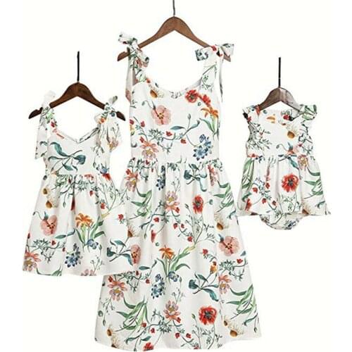 Mother and Daughter Dress Beautiful Floral Print Spaghetti Strap Loose Casual Short Dress Holiday Beach Family Matching Outfits