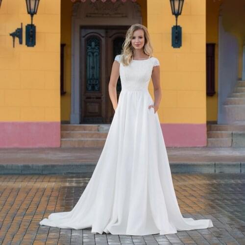 Vestido De Novia Simple Design Lace Satin Beach Wedding Dress Scoop Short Sleeves Bridal Gowns Sweep Train