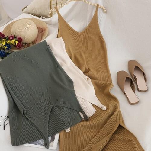 2021 V Neck Solid sleeveless Knitted Dresses Casual All Match Simple Fashion version of the slim new style was thin Women Dress