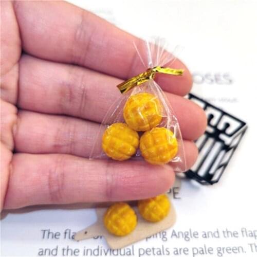 1:12 OB11 BJD Barbies Dollhouse Accessories Mini Pineapple Bread Dessert Model Toy