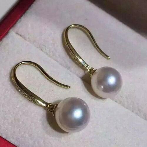 Elegant 6.5-7mm Japan nature round Akoya white pink pearl earring 18k gold