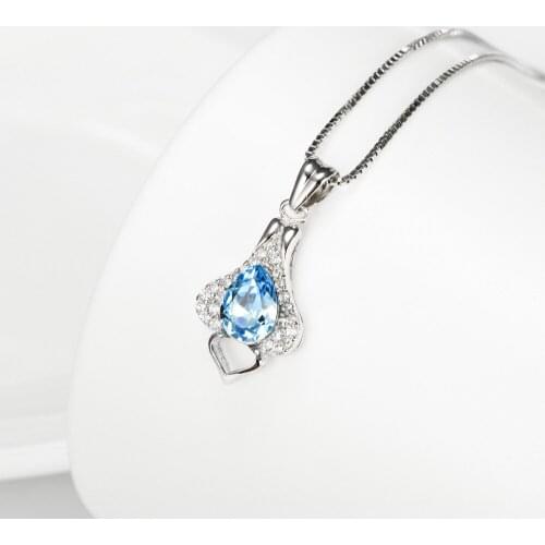 2018 New Pendant Necklace Exquisite Atmosphere Sweet Romantic Pop Womens Pendant Necklace colour blue