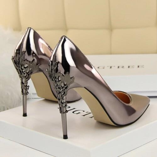 Classic Metal Carved Heels Womens Party Shoes 2019 New Shallow Patent Leather Fashion Women Pumps Pointed High Heels Shoes 10CM