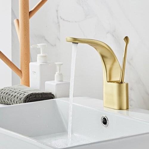 LIUYUE Basin Faucets Chrome/Gold/Black Single Handle Bathroom Basin Curve type Faucet Cold Hot Water Sink Mixer Taps Torneira