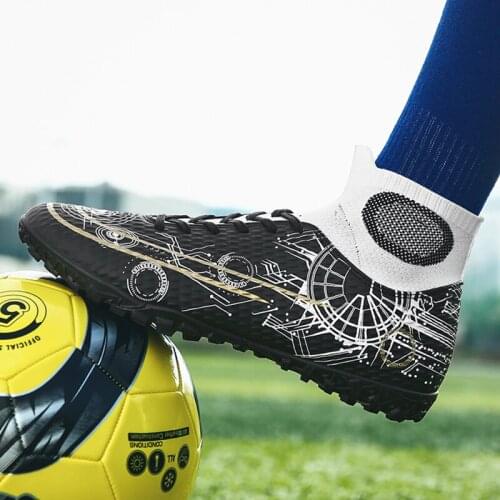 Ultralight Soccer Shoes Men Outdoor FG/TF Boys Football Ankle Boots Non-Slip CR Soccer Cleats Sneakers Sports Shoes Unisex
