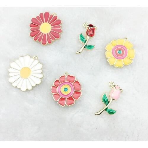 10pcs/lot Flowers Enamels Charms Daisy Sun Flower Rose Gold Tone Alloy Pendant Bracelet Earring Hair Jewelry Accessories YZ118