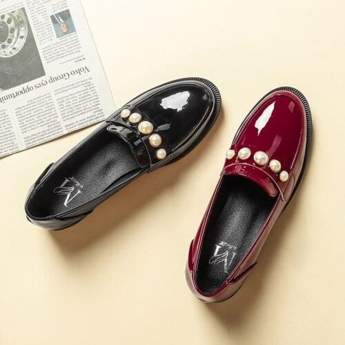 34-43 big size japanned leather flats women creepers pearl beading oxford shoes British round toe espadrilles brogue shoes women