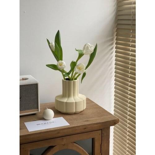 Creative New Products Ceramic Crafts Dried Flower Vase Decoration Home Adornment Living Room Bedroom Desktop Floral Ornaments