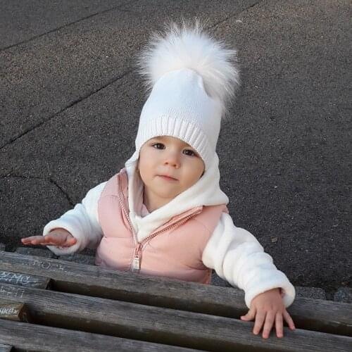 GZHILOVINGL 2017 New Winter Children Toddler Kids Boys Girls Cotton Crochet Knitted Beanies Skullies Caps With Fur Multi Pompom