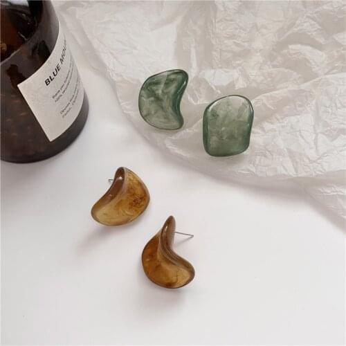 Style restoring ancient ways the minimalist irregular geometrical ear ring round acrylic niche women stud earrings