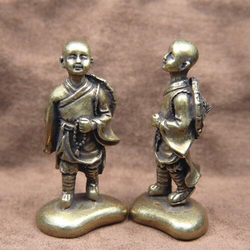 Antique Brass Monk Statue Miniatures Figurines Chinese Classical Character Traveler Desktop Decoration Ornament Craft Home Decor