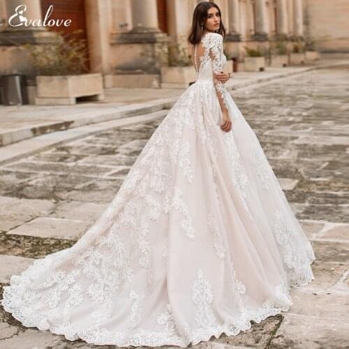 EVALOVE Gorgeous Appliques Court Train A-Line Wedding Dress Elegant Scoop Neck Button Long Sleeve Customized Vintage Bridal Gown