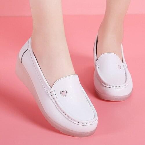 Nurse shoes womens new comfortable soft bottom white shoes white slope heel hospital leather womens shoes deodorant pedal