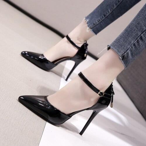 Shallow Mouth Pointed Toe Patent Leather Ladies High Heels Fashionable Comfortable Trend Sexy High Heels Ladies Wedding Shoes