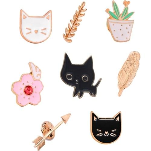 Creative Brooch Cute Black White Cat Pins Badge Potted Flower Arrow Metal Brooches Enamel Women Men Shirt Jewelry Accessories