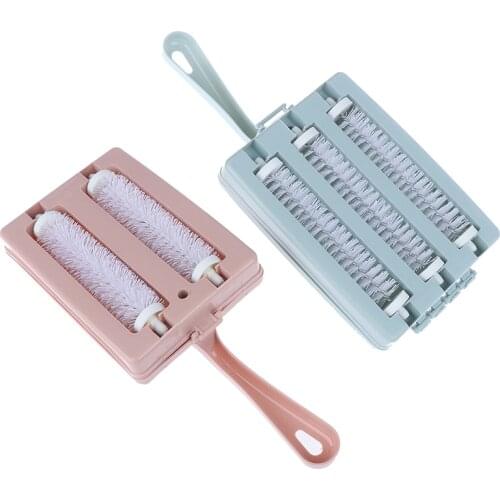 Creative Carpet Brush Sweeper Handheld Sofa Bed Pet Hair Debris Crumb Dirt Fur Cleaner Roller Home Cleaning Tools