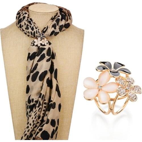 SexeMara 1pc Women Fashion Trendy Stylish Elegant Exquisite Rhinestone Flower Scarf Ring Buckle Clip Holder Jewelry Accessory