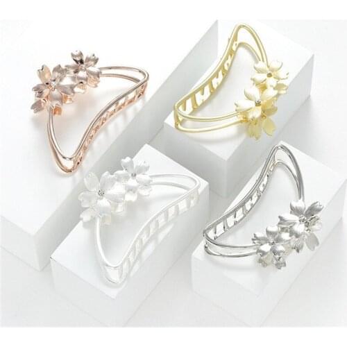 New Big Size Flower Retro Hair Claws for Women Girls Hair Barrettes Hairpin Crab Metal Hair Claw Clips Hair Accessories Headwear