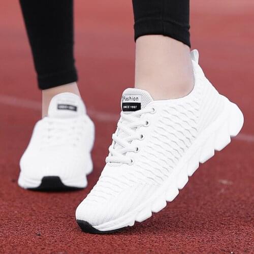 2021 Mesh Women Sneakers Breathable Women Flat Shoes Lightweight Casual Shoes Ladies Lace-up Deportivas Mujer Chaussures Femme