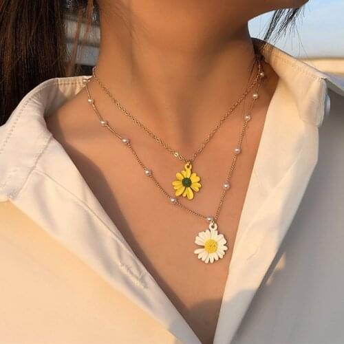 Fashion Layered Pearl Flower Pendant Necklace Female Small Daisy Pearl Chain Collar Necklace 2021 Bohemian Vintage Jewelry Gift