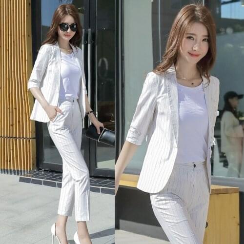 Set female 2019 autumn new temperament casual loose striped small suit + nine pants elegant fashion two-piece wild clothes