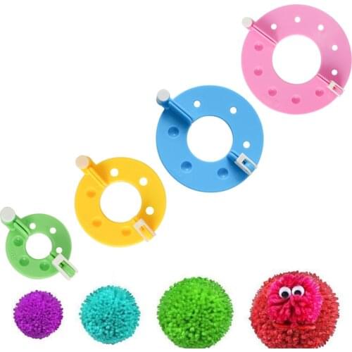 8pcs 4 Sizes pom pom maker Plastic Pompon Set Round Ball Weaver Needle Craft Knitting Tool DIY Sewing Tools Color Random