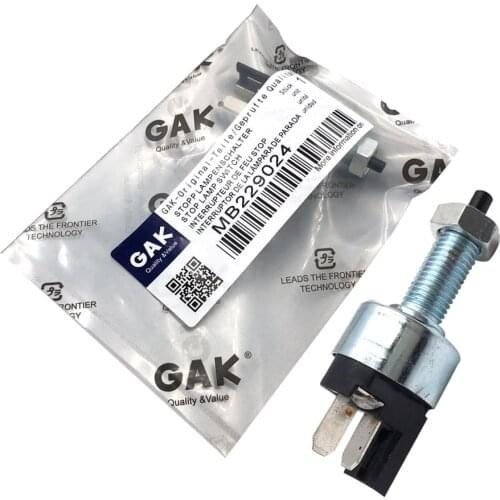 Stop Lamp Switch For Mitsubishi Pajero Montero V32 V43 V44 V45 V46 Sport K94 K96 Pickup L200 K74T K75T MB229024 MB596608