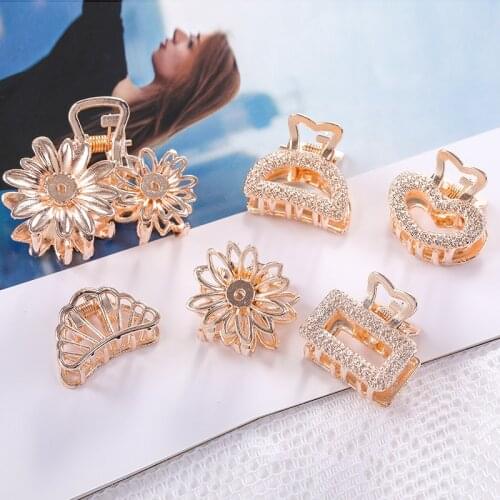 Cute Circle Hollow Gold Hair clip for hair Geometric Alloy Hair Claws Small Heart dasisy butterfly Women Girl Sweet Headband