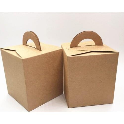 12Pcs/Lot 9.5x9.5x11cm High Capacity Paper Jewelry Gift Box Handmade With Love Stickers Handle Box Carry Case For Pack Cookies