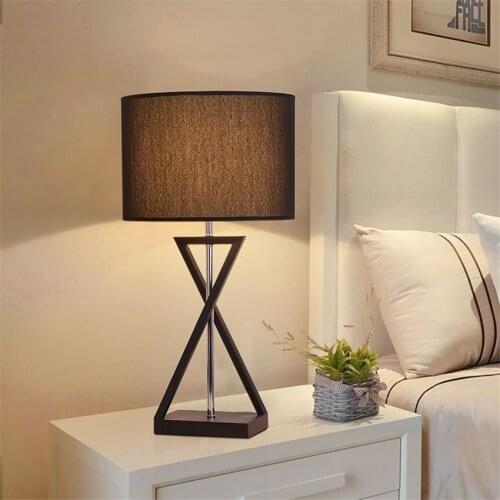 Nordic American Bedroom Table Lamps for Living Room Bedside Iron Fabric Shade Study Desk Lights Wedding Room Decorative Fixtures