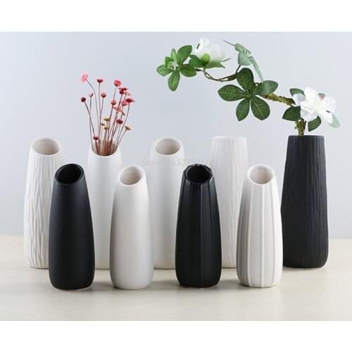 Nordic Minimalist Simple Ceramic Vases White/Black Tabletop Vase European Style Home Decoration Fashion Flowerpot Craft Gift