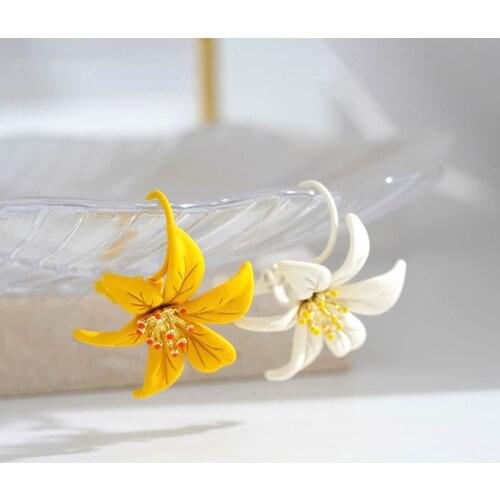 White Yellow AB Flower Earrings For Women 2021 New Fashion Jewelry Etrendy Boho Earings Wholesale