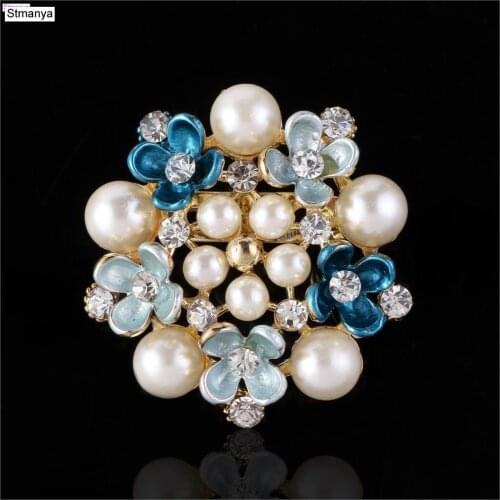 Korean version of high - grade pearl round flowers brooch painted bride corsage cloak buckle scarf deduction H1120