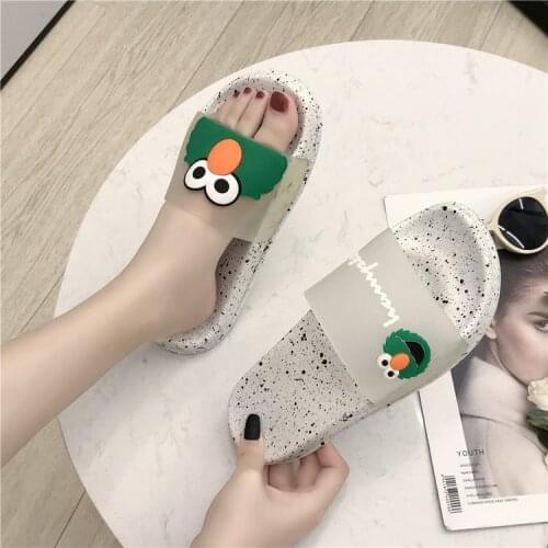 2021 summer flip flops cartoon antiskid waterproof soft bottom sandals holiday beach thick bottom sandals Ventilation grow up