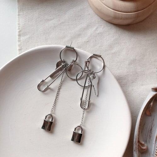 New Gothic Key Chains Earring Punk metal Lock Earrings for Women Charms Jewelry Hiphop Pin Earring Brincos Goth Bijoux