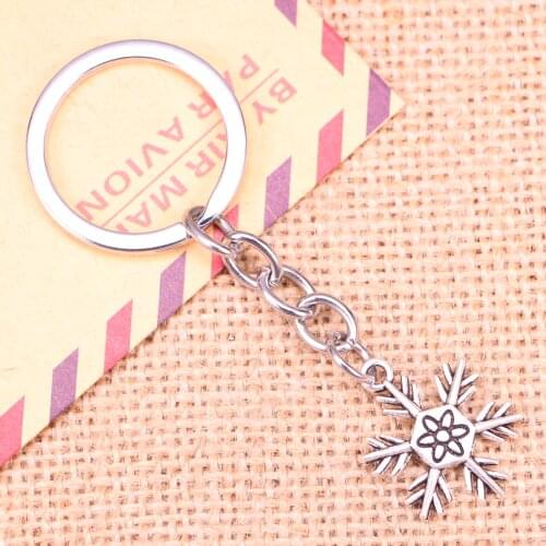 20pcs New Fashion Keychain 18x24mm snowflake snow Pendants DIY Men Jewelry Car Key Chain Ring Holder Souvenir For Gift