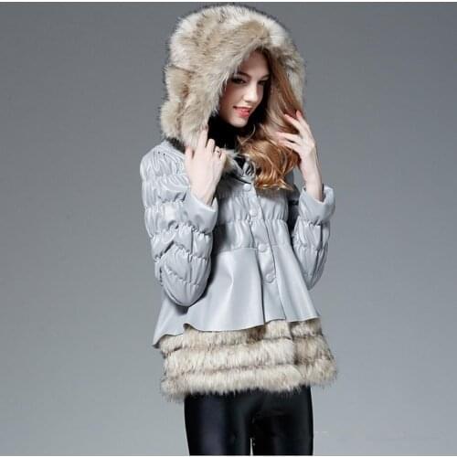 Winter Fashion Womens Jacket Faux Fur Coat Patchwork PU Leather Jacket Hooded Raccoon Dog Fur Thicker Fake Fur Outwear L1723