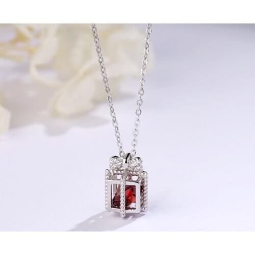 New Arrival Hot Sale Luxury Fashion Cubic Present Box Shape Red Cubic Stone Pendant Necklaces For Women Lady 925 Sterling Silver