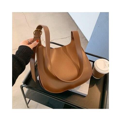 Womens bag 2021 new fashion ins one-shoulder messenger bag